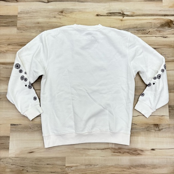 Taylor’s version Speak Now official merchandise crewneck white purple designs Lg - Picture 4 of 5